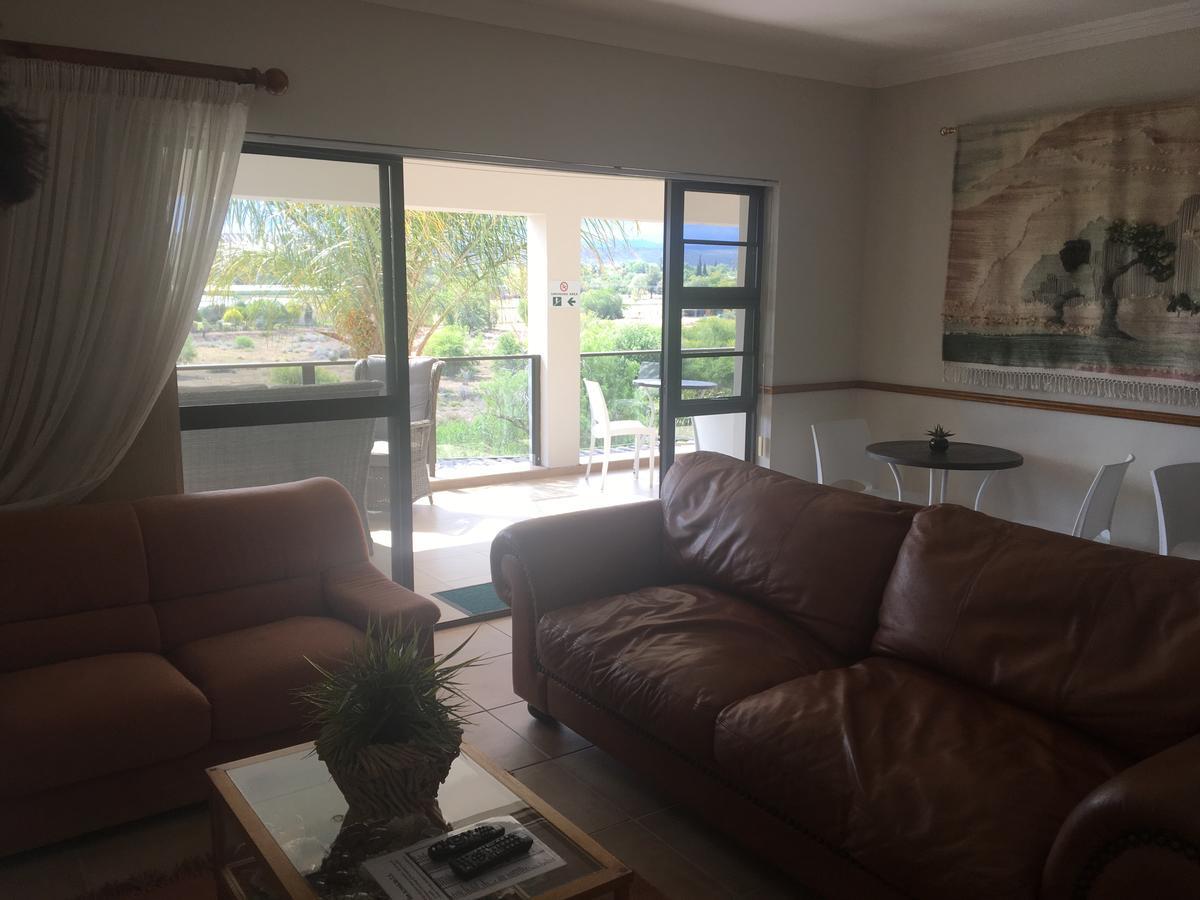 奥茨胡恩 Oewerpalms View酒店 外观 照片
